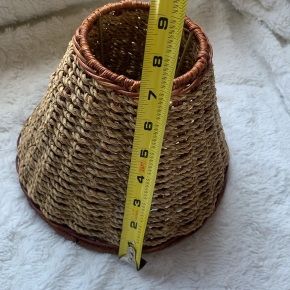 Natural Brown Wicker Woven Rattan Rope Lamp Shade Boho Tiki 7 X 9"‎ home decor - Picture 6 of 7